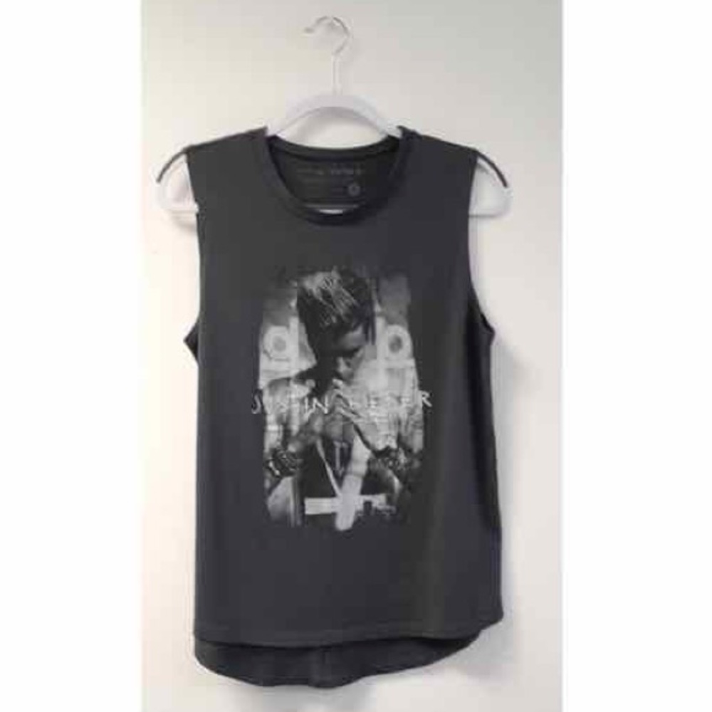 Justin B Sleeveless T Shirt for women’s
